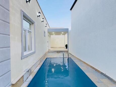 4 otaqlı həyət evi/bağ evi - Şüvəlan q. - 140 m²