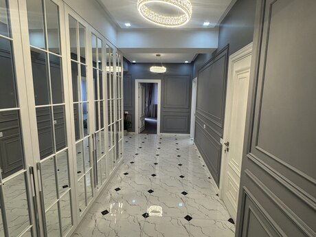 3 otaqlı mənzil, 137 m², 28 May: 499 000 ₼ 2