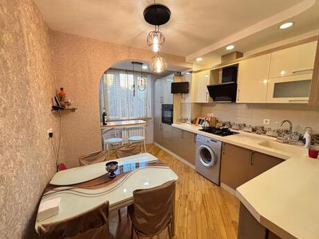 4 otaqlı köhnə tikili - Xətai r. - 96 m²