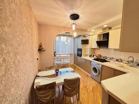 4 otaqlı köhnə tikili - Xətai r. - 96 m²