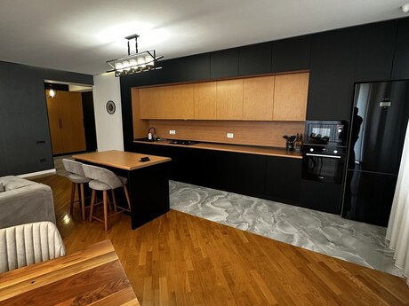 3 otaqlı yeni tikili - Elmlər Akademiyası m. - 135 m²