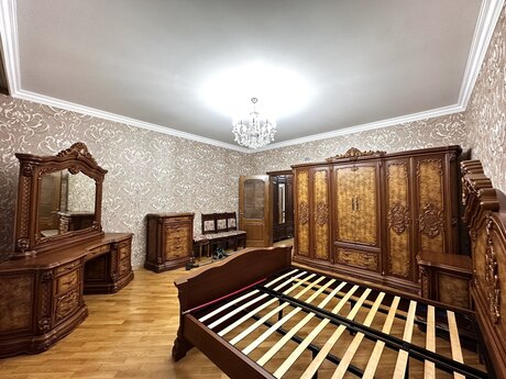3-room apartment for rent, 120 m², Gənclik: 950 ₼/mo 4