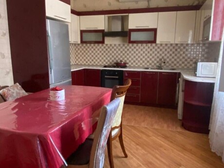 House with Garden, Villa For Rent