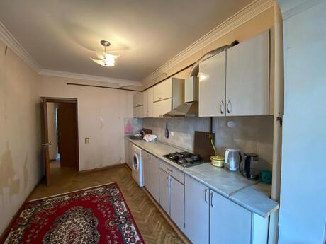 4 otaqlı köhnə tikili - Badamdar q. - 100 m²
