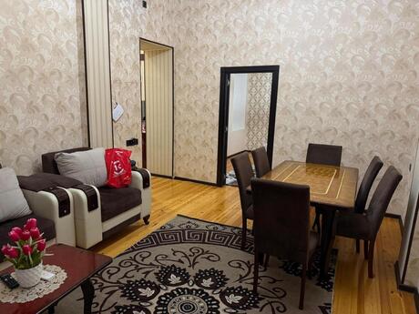 2 otaqlı köhnə tikili - Sahil m. - 55 m²