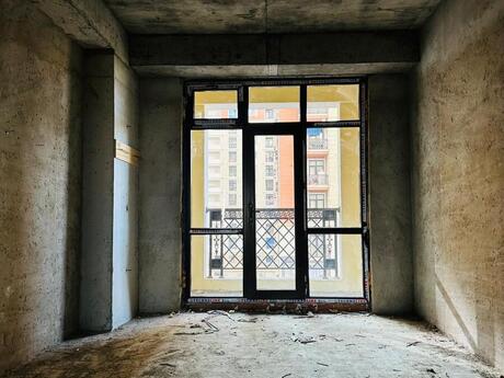 3-комн. новостройка - м. Нариман Нариманов - 173.7 м²