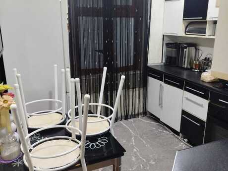 3 otaqlı köhnə tikili - Badamdar q. - 75 m²