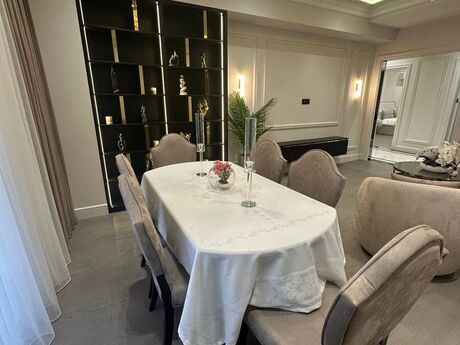 4 otaqlı yeni tikili - Ağ şəhər q. - 140 m²