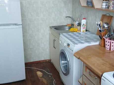 3 otaqlı köhnə tikili - Badamdar q. - 75 m²