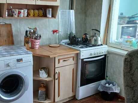 3 otaqlı köhnə tikili - Badamdar q. - 75 m²