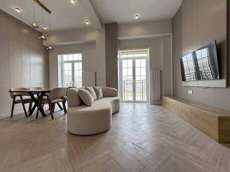 2 otaqlı yeni tikili - Ağ şəhər q. - 70 m²