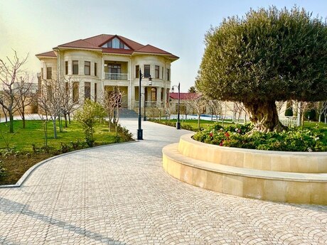 5 otaqlı həyət evi/bağ evi - Bilgəh q. - 400 m²