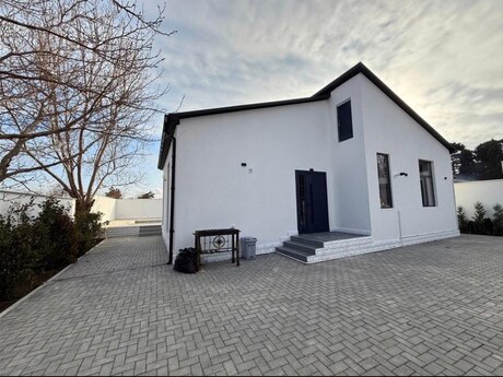 4 otaqlı həyət evi/bağ evi - Bilgəh q. - 250 m²