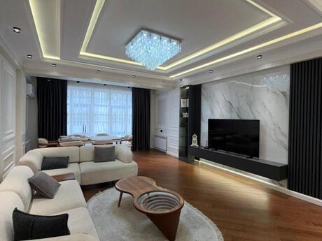 4 otaqlı yeni tikili - İnşaatçılar m. - 153 m²