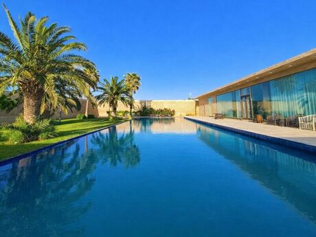 5 otaqlı həyət evi/bağ evi - Mərdəkan q. - 390 m²