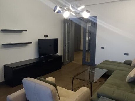 2 otaqlı yeni tikili - 28 May m. - 110 m²
