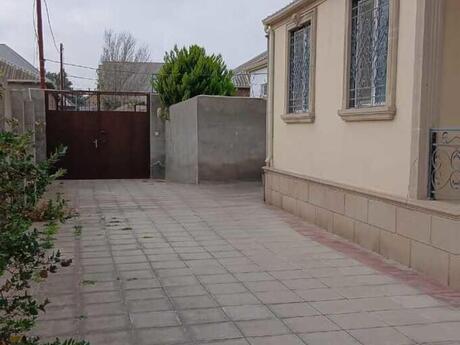 4 otaqlı həyət evi/bağ evi - Şüvəlan q. - 160 m²