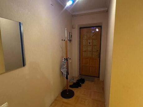 1 otaqlı köhnə tikili - Elmlər Akademiyası m. - 35 m²