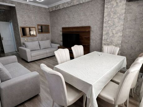 2 otaqlı yeni tikili - Bakıxanov q. - 75 m²