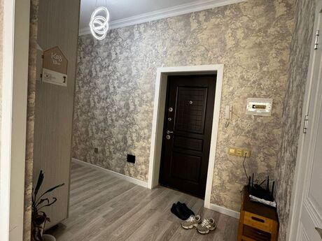 2-room apartment, 75 m², Bakıxanov: 240 000 ₼ 5