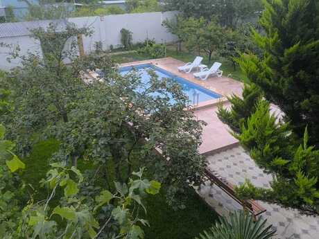 3 otaqlı həyət evi/bağ evi - Novxanı q. - 120 m²