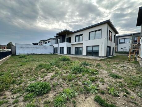 8 otaqlı həyət evi/bağ evi - Yasamal q. - 420 m²