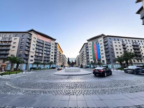 4 otaqlı yeni tikili - Ağ şəhər q. - 146 m²