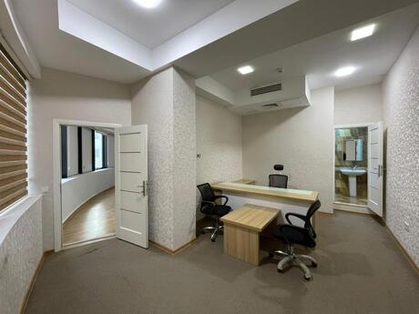 4 otaqlı ofis - Nərimanov r. - 231 m²