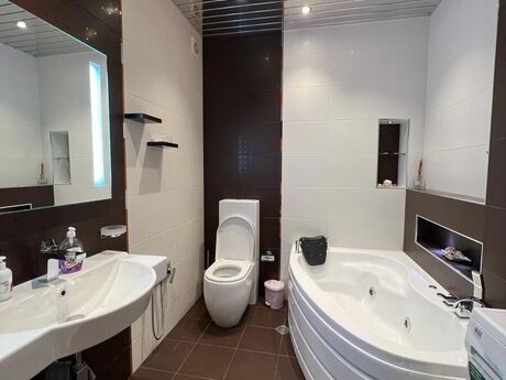 3 otaqlı yeni tikili - 8 Noyabr m. - 100 m²