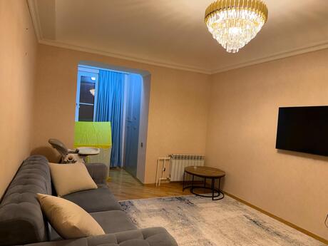 3 otaqlı köhnə tikili - Nəriman Nərimanov m. - 75 m²