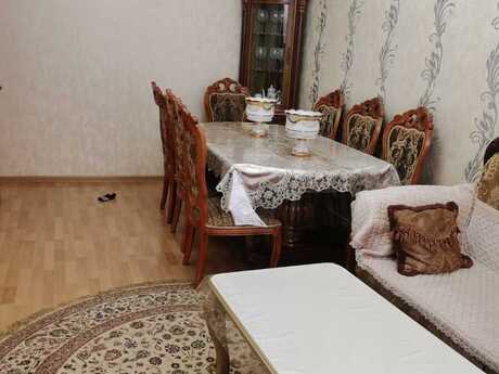 3 otaqlı köhnə tikili - Azadlıq Prospekti m. - 90 m²