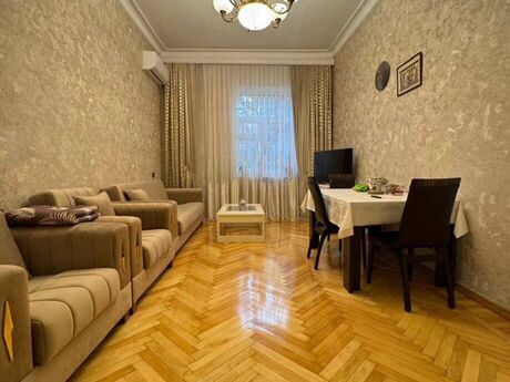 Объявление №6024612 - Баку, м. Ичеришехер, 3-комн., 75 м², 2/3 этаж
