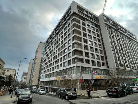4 otaqlı yeni tikili - 28 May m. - 160 m²