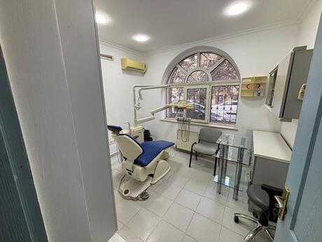 Объект - м. Элмляр Академиясы - 475 м²