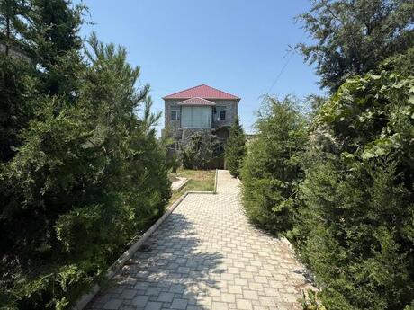 5 otaqlı həyət evi/bağ evi - Şüvəlan q. - 140 m²
