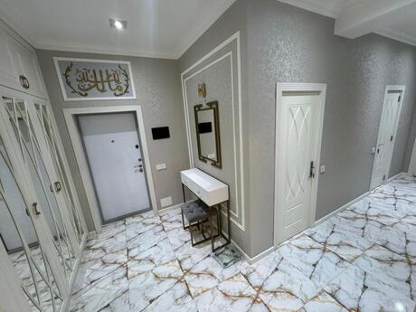 3 otaqlı yeni tikili - Azadlıq Prospekti m. - 135 m²