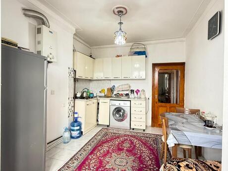 2 otaqlı köhnə tikili - Yeni Yasamal q. - 68 m²