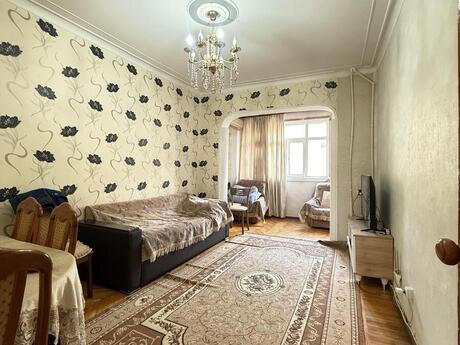 2 otaqlı köhnə tikili - Yeni Yasamal q. - 68 m²