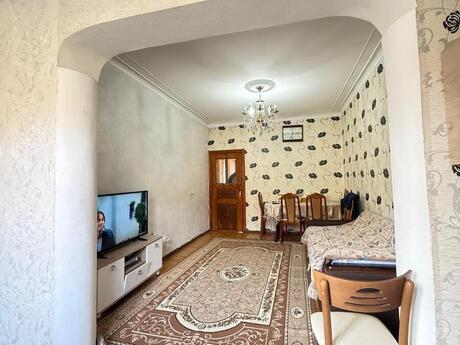 2 otaqlı köhnə tikili - Yeni Yasamal q. - 68 m²
