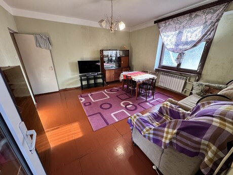 Elan №6024869 - Bakı, Şah İsmayıl Xətai m., 2 otaqlı, 85 m², 2/5 mərtəbə