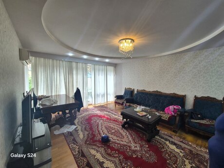 4 otaqlı köhnə tikili - Yasamal r. - 120 m²