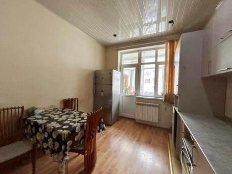 3 otaqlı yeni tikili - 20 Yanvar m. - 125 m²