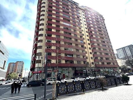 4 otaqlı yeni tikili - Nəsimi r. - 220 m²