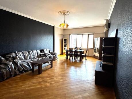 4 otaqlı mənzil, 240 m², Nəsimi: 450 000 ₼ 5