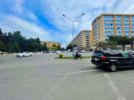 Obyekt - Bakıxanov q. - 350 m²
