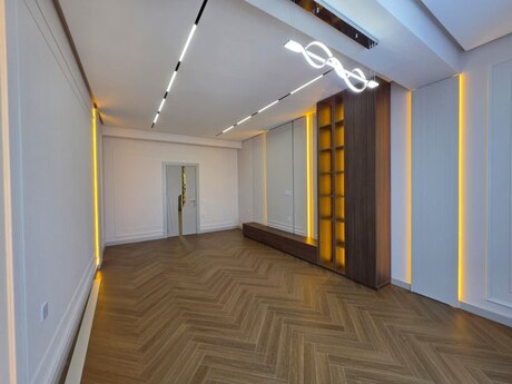 3 otaqlı yeni tikili - İnşaatçılar m. - 120 m²