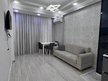 Объявление №6024988 - Баку, пос. Бакиханова, 2-комн., 58 м², 2/9 этаж