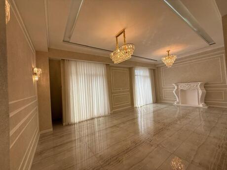 5 otaqlı ofis - Ağ şəhər q. - 200 m²