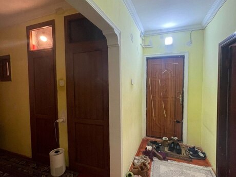 3 otaqlı köhnə tikili - Azadlıq Prospekti m. - 85 m²