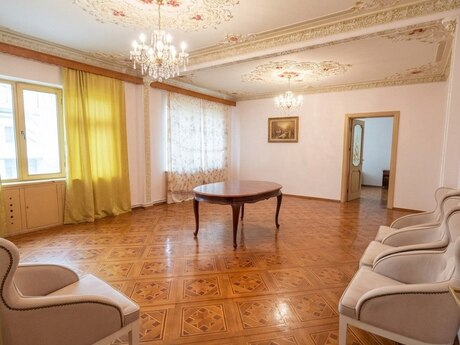 5 otaqlı köhnə tikili - Xalqlar Dostluğu m. - 110 m²